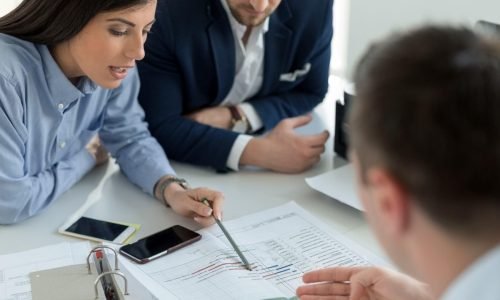 financial-advice-picture-id817354898-2-1